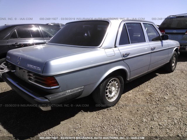 WDBAB33A9CB003541 - 1982 MERCEDES-BENZ 300 DT SILVER photo 4