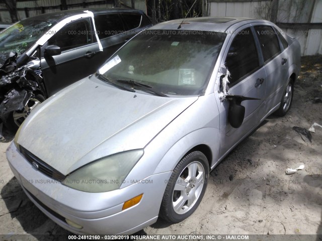 1FAFP38303W237150 - 2003 FORD FOCUS ZTS SILVER photo 2