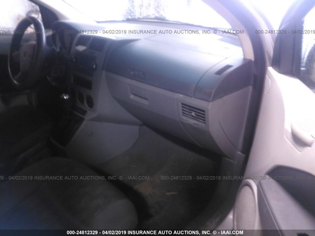 1B3HB28B07D183404 - 2007 DODGE CALIBER SILVER photo 5