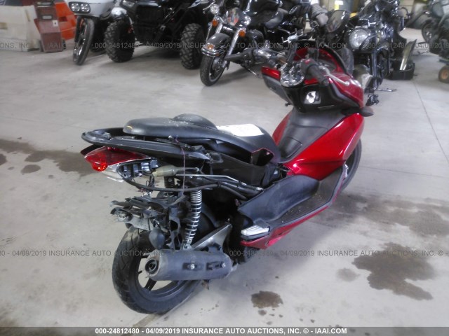 MLHJF2806B5000073 - 2011 HONDA PCX RED photo 4