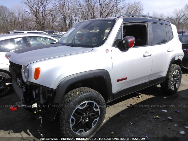 ZACCJBCB7HPF96376 - 2017 JEEP RENEGADE TRAILHAWK SILVER photo 2