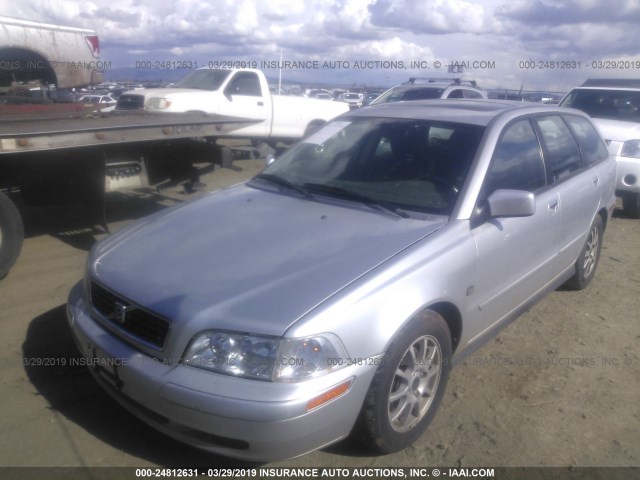 YV1VW27543F978451 - 2003 VOLVO V40 1.9T SILVER photo 2