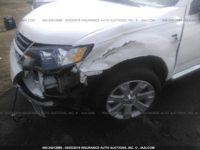 JA4LS31W39Z008138 - 2009 MITSUBISHI OUTLANDER SE 白色 照片 6