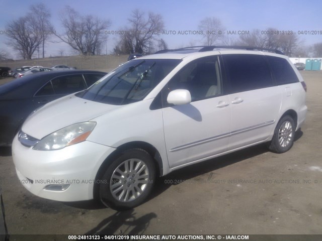 5TDBK22C48S009394 - 2008 TOYOTA SIENNA XLE/XLE LIMITED WHITE photo 2