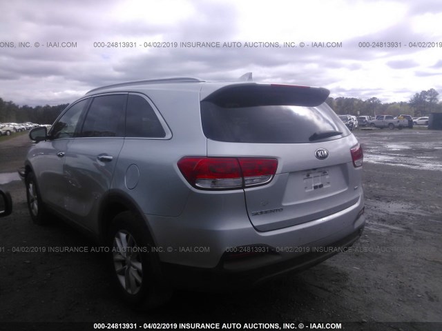 5XYPG4A30GG170213 - 2016 KIA SORENTO LX/L SILVER photo 3