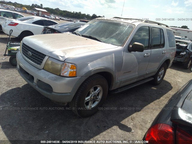 1FMZU63E62UB89444 - 2002 FORD EXPLORER XLT SILVER photo 2