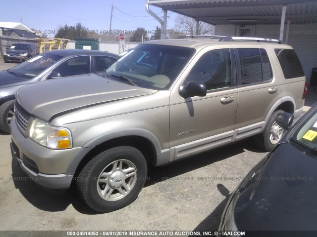 1FMZU63E02UA72121 - 2002 FORD EXPLORER XLT GOLD photo 2