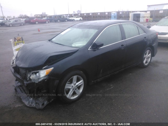 4T1BF1FK3DU265334 - 2013 TOYOTA CAMRY L/SE/LE/XLE 黑色 照片 2