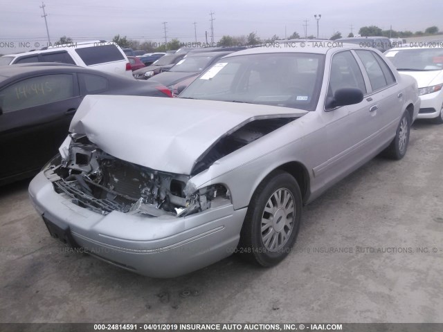 2FAFP74W05X130114 - 2005 FORD CROWN VICTORIA LX SILVER photo 2