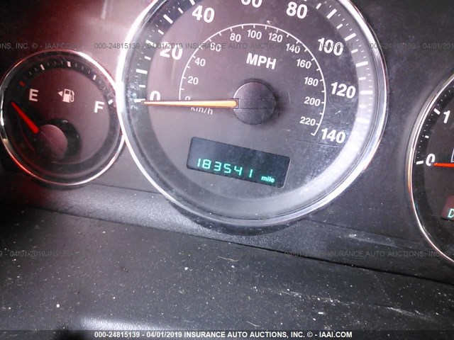 1J8HH48K16C353470 - 2006 JEEP COMMANDER BLACK photo 7