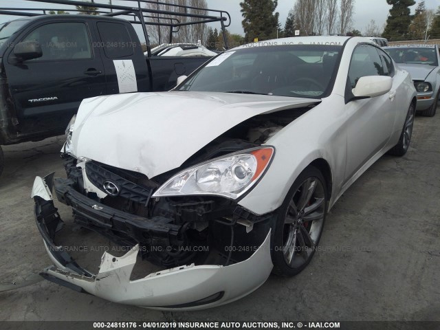 KMHHU6KH3BU047432 - 2011 HYUNDAI GENESIS COUPE 3.8L WHITE photo 2