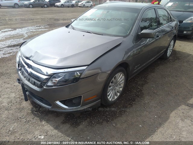 3FADP0L34AR309089 - 2010 FORD FUSION HYBRID GRAY photo 2