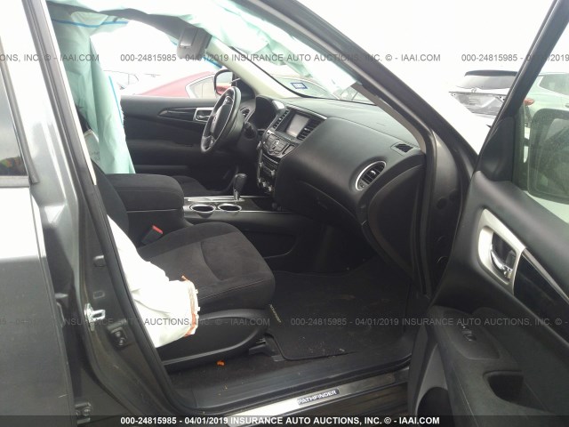 5N1AR2MN7FC620617 - 2015 NISSAN PATHFINDER S/SV/SL/PLATINUM GRAY photo 5