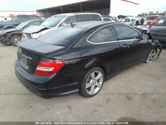 WDDGJ4HB6FG389225 - 2015 MERCEDES-BENZ C 250 BLACK photo 4