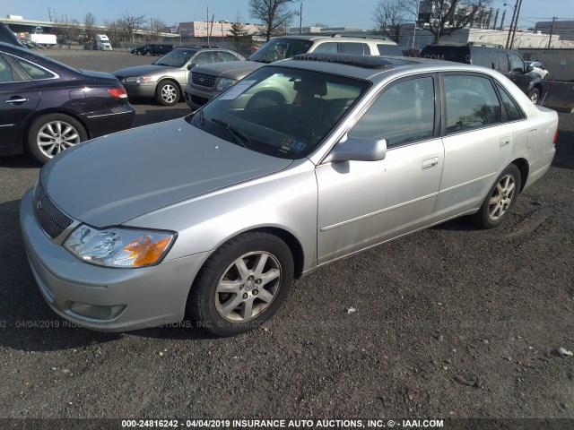 4T1BF28B11U161150 - 2001 TOYOTA AVALON XL/XLS SILVER photo 2