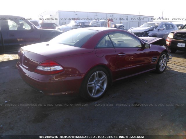 WDBSK71F27F129720 - 2007 MERCEDES-BENZ SL 550 RED photo 4