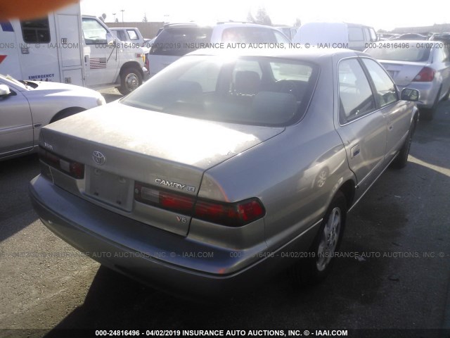 JT2BF22K4X0175579 - 1999 TOYOTA CAMRY LE/XLE Champagne photo 4