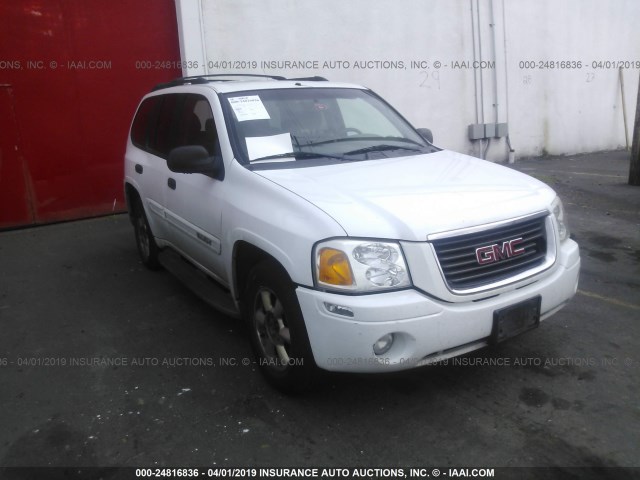 1GKDT13S122147726 - 2002 GMC ENVOY WHITE photo 1