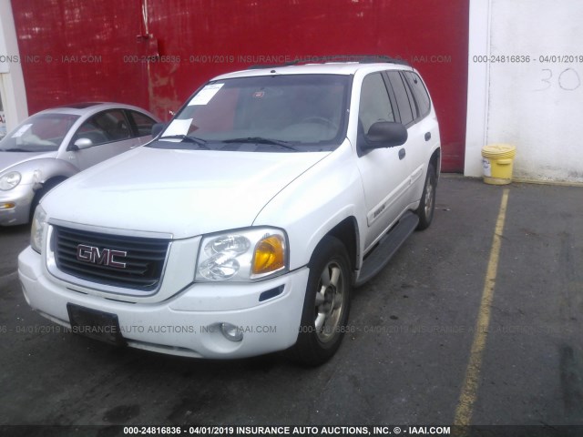 1GKDT13S122147726 - 2002 GMC ENVOY WHITE photo 2