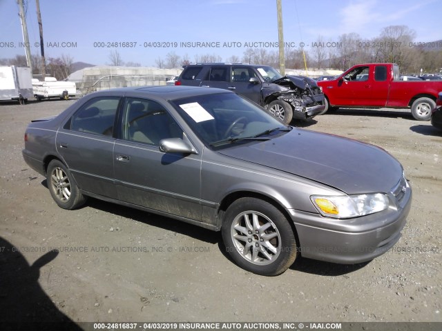 4T1BF28K71U115189 - 2001 TOYOTA CAMRY LE/XLE 灰色 照片 1