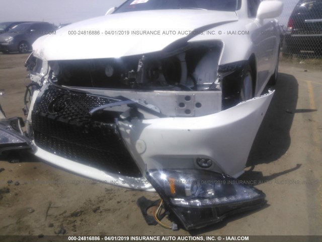 JTHBK262265000650 - 2006 LEXUS IS 250 WHITE photo 6