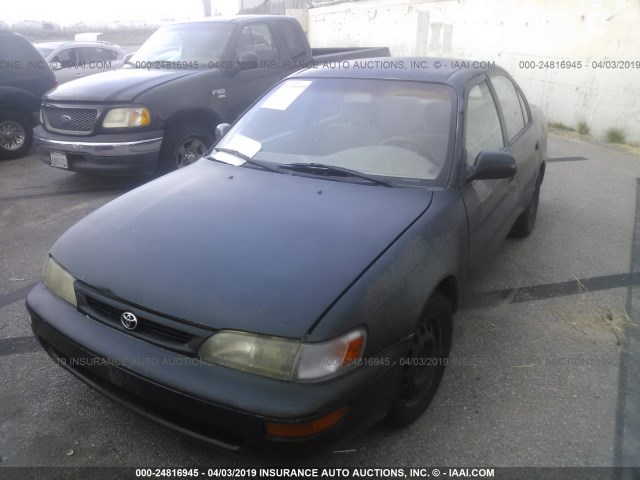 1NXBB02E2VZ636099 - 1997 TOYOTA COROLLA DX GREEN photo 2