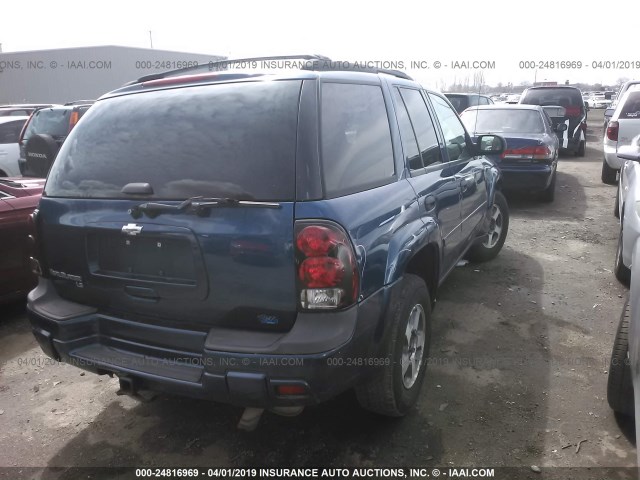 1GNDT13S262170053 - 2006 CHEVROLET TRAILBLAZER LS/LT Dark Blue photo 4