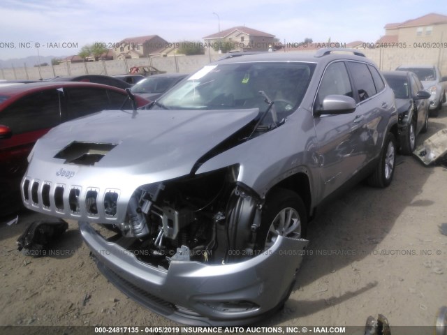 1C4PJLCB7KD223223 - 2019 JEEP CHEROKEE LATITUDE SILVER photo 2