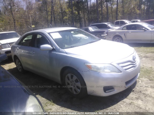 4T1BF3EK5BU127885 - 2011 TOYOTA CAMRY SE/LE/XLE SILVER photo 1