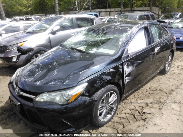 4T1BF1FK4HU424450 - 2017 TOYOTA CAMRY LE/XLE/SE/XSE BLACK photo 2