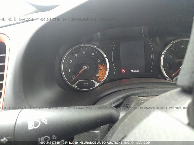 ZACCJBAB2JPH37878 - 2018 JEEP RENEGADE SPORT Մոխրագույն լուսանկար 7