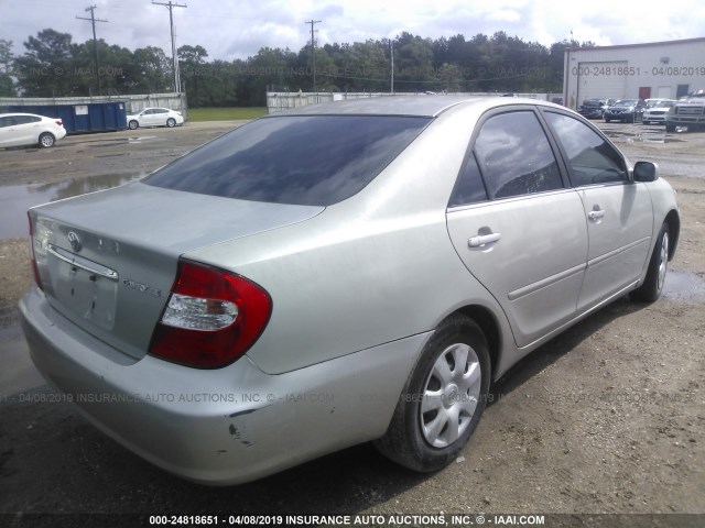 4T1BE32K04U266221 - 2004 TOYOTA CAMRY LE/XLE/SE SILVER photo 4