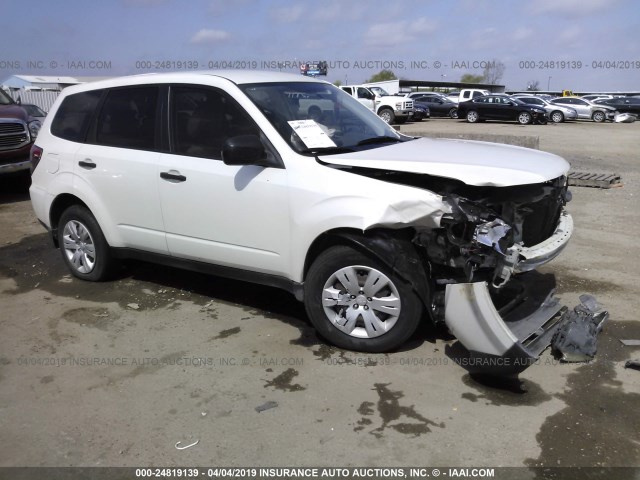 JF2SH61649H707545 - 2009 SUBARU FORESTER 2.5X WHITE photo 1