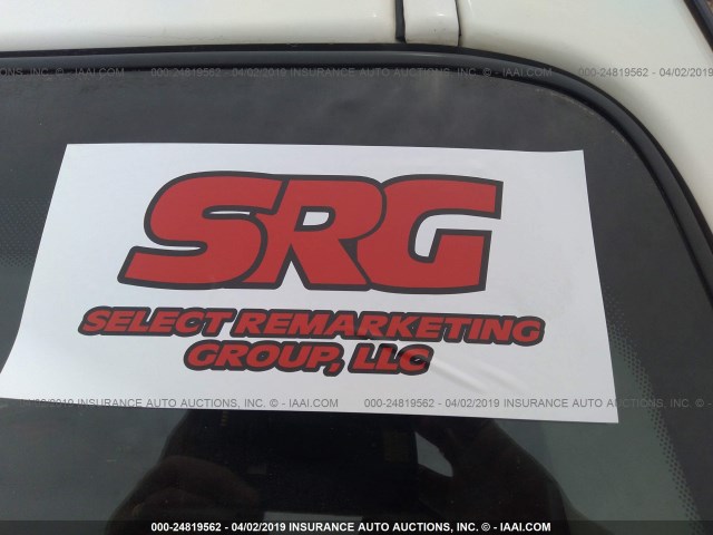 2G2WP552281131674 - 2008 PONTIAC GRAND PRIX WHITE photo 6