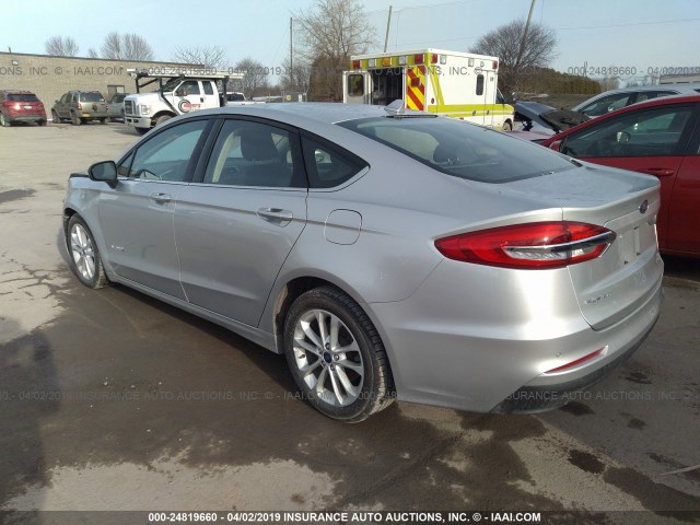 3FA6P0LU6KR106417 - 2019 FORD FUSION HYBRID SILVER photo 3