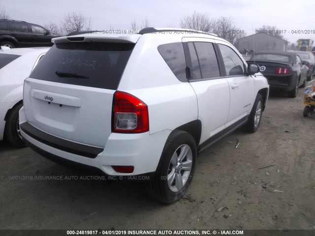 1C4NJCBAXCD559367 - 2012 JEEP COMPASS SPORT WHITE photo 4