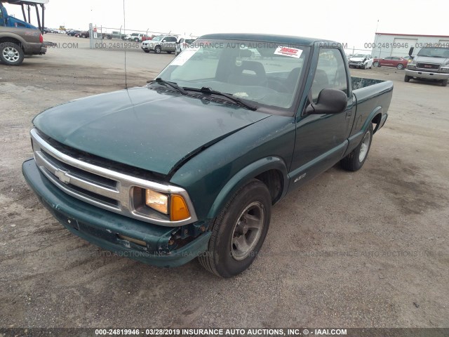 1GCCS1448VK243061 - 1997 CHEVROLET S TRUCK S10 GREEN photo 2