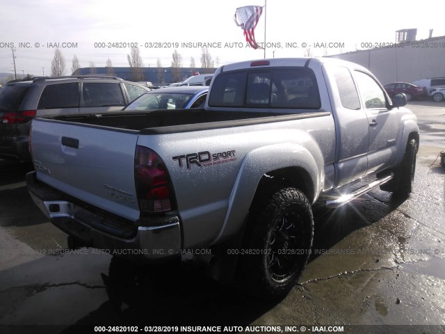 5TETU62N56Z174538 - 2006 TOYOTA TACOMA PRERUNNER ACCESS CAB SILVER photo 4