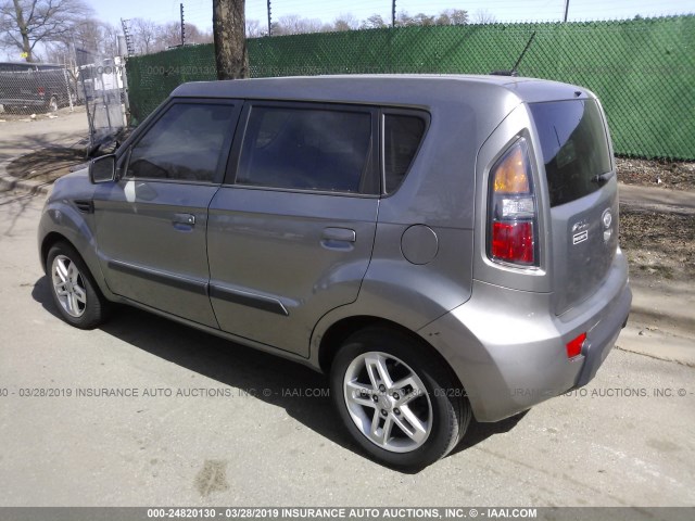 KNDJT2A25A7156910 - 2010 KIA SOUL +/!/SPORT GRAY photo 3