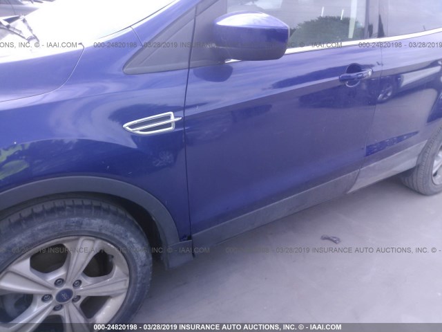 1FMCU0GX2EUC51750 - 2014 FORD ESCAPE SE BLUE photo 6