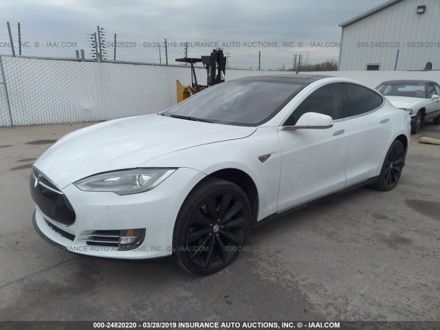 5YJSA1CN1DFP06338 - 2013 TESLA MODEL S WHITE photo 2