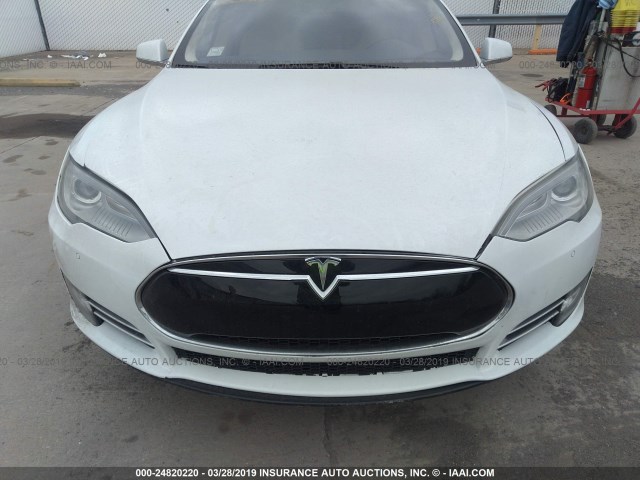 5YJSA1CN1DFP06338 - 2013 TESLA MODEL S WHITE photo 6