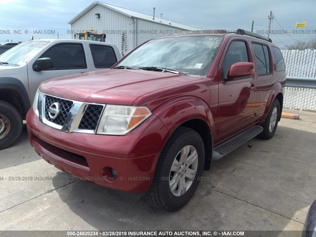 5N1AR18U15C738527 - 2005 NISSAN PATHFINDER LE/SE/XE MAROON photo 2