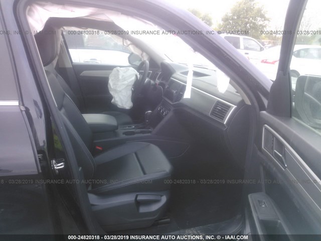 1V2CR2CA6JC554046 - 2018 VOLKSWAGEN ATLAS BLACK photo 5