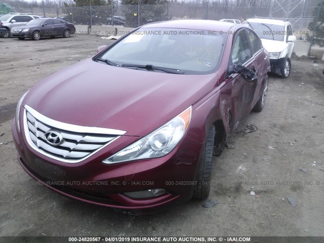 5NPEC4AB1BH215493 - 2011 HYUNDAI SONATA SE/LIMITED RED photo 2