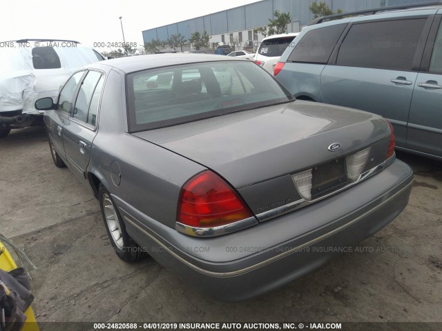 2FAFP74W7XX238149 - 1999 FORD CROWN VICTORIA LX GRAY photo 3