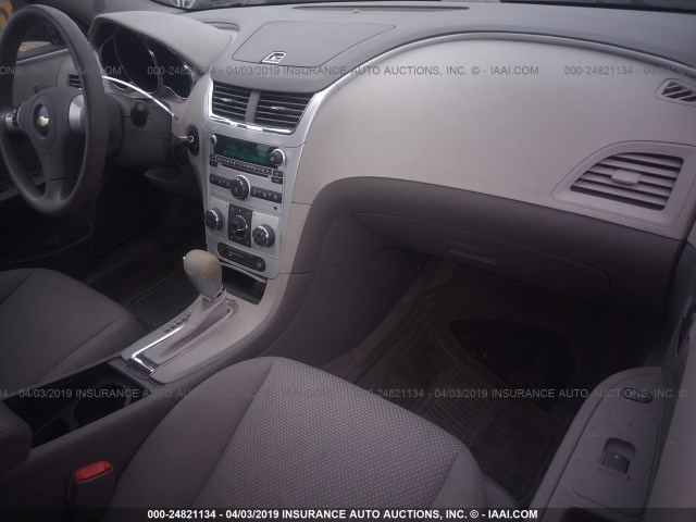 1G1ZG57B49F187477 - 2009 CHEVROLET MALIBU LS BLUE photo 5