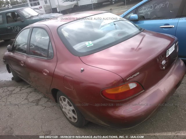 KMHJF24M9WU711558 - 1998 HYUNDAI ELANTRA MAROON photo 3