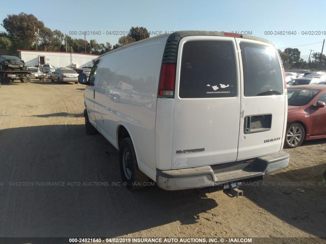 1GCHG35RX21133255 - 2002 CHEVROLET EXPRESS G3500  WHITE photo 3