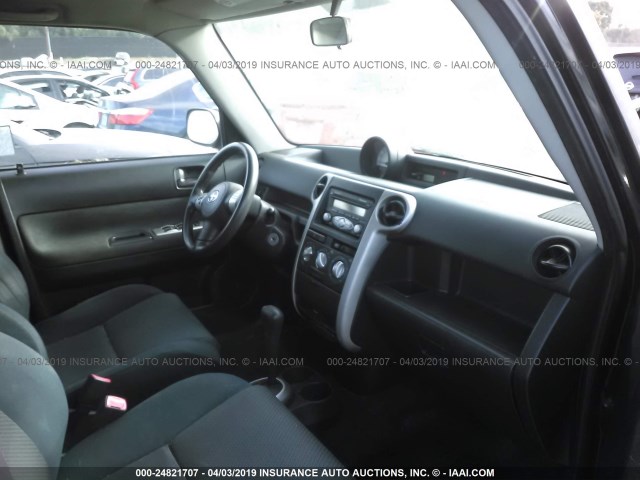 JTLKT324164084174 - 2006 TOYOTA SCION XB BLACK photo 5